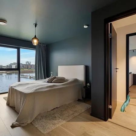Stor Enebolig Med Egen Brygge Og Strandlinje * Tønsberg