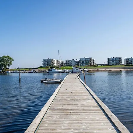 Villaer Stor Enebolig Med Egen Brygge Og Strandlinje